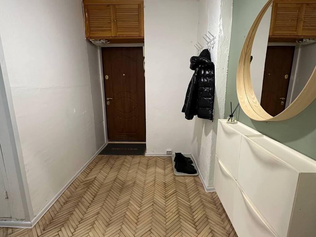 Под квартирантов.